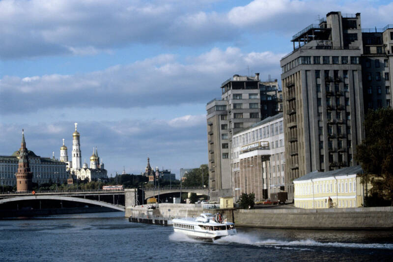 Тайные знаки: чем удивляет Москва